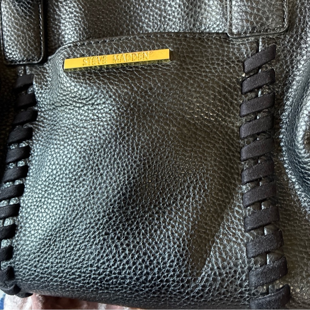 Steve Madden- Woman’s Black Faux Leather Hobo Satchel Bag w/Gold 12”L - Picture 7 of 8